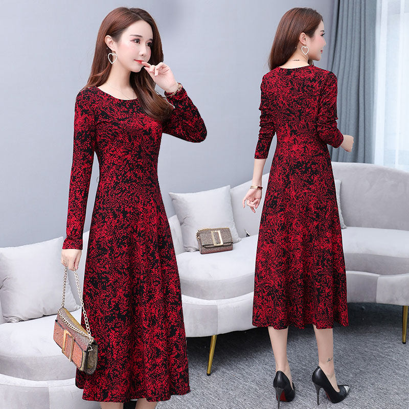 闊太太連衣裙春秋2019新款韓版碎花長袖大碼配大衣的長裙子氣質潮在類目 女裝/女士精品, 婚紗/旗袍/禮服, 旗袍中 - 來自Buy2taobao.com提供專業的淘寶代購服務