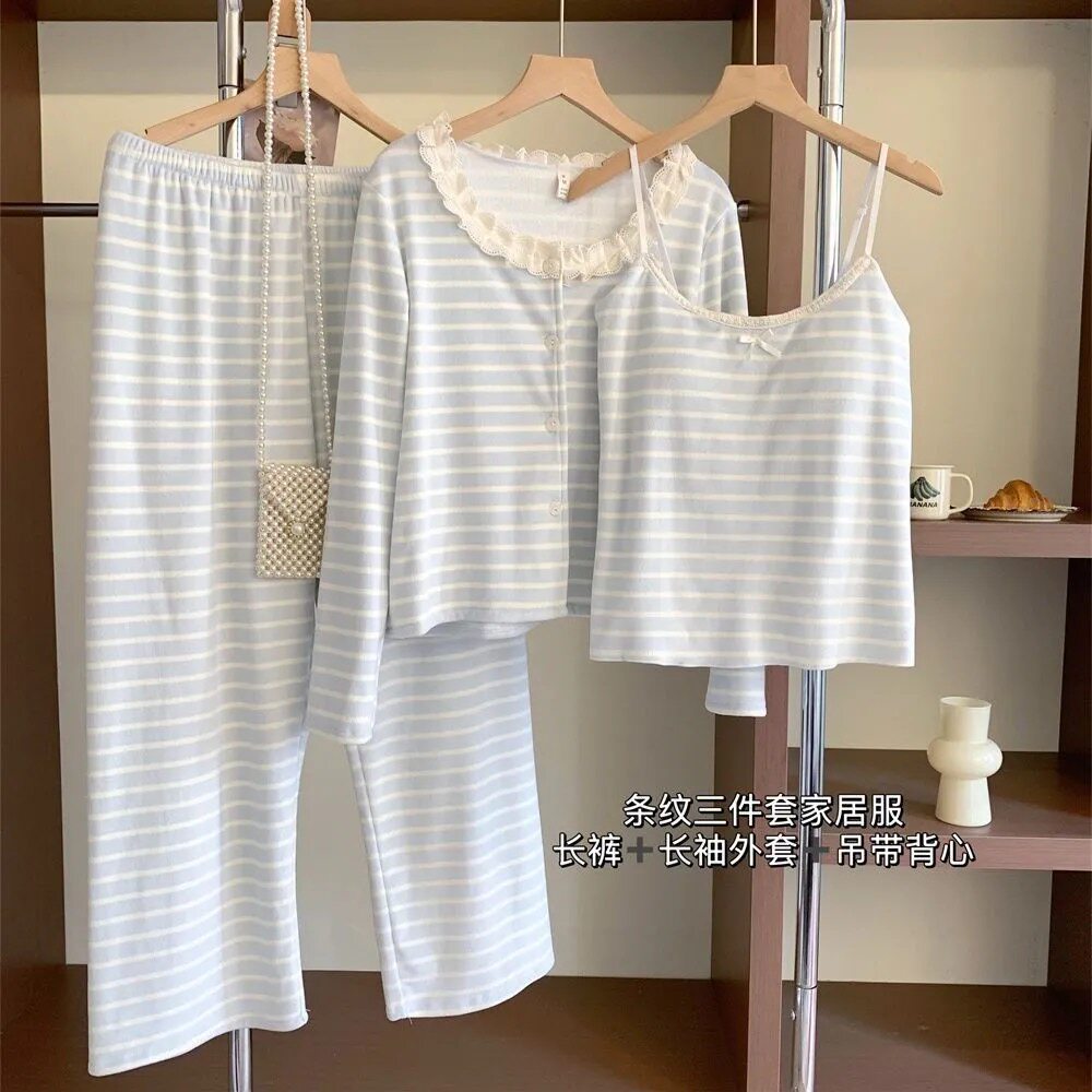 蓝条纹海岛绒吊带睡衣女款秋冬2026高级感性感家居服三件套带胸垫