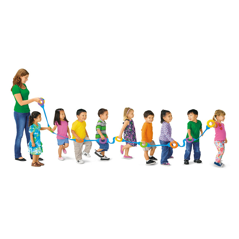 散步手拉绳带领幼儿出门或活动时早教教具儿童户外牵引游戏日常