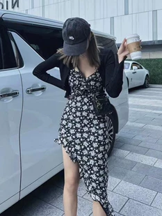 两件套纯欲性感辣妹吊带碎花裙女装 穿搭高级感短款 早春季 针织开衫