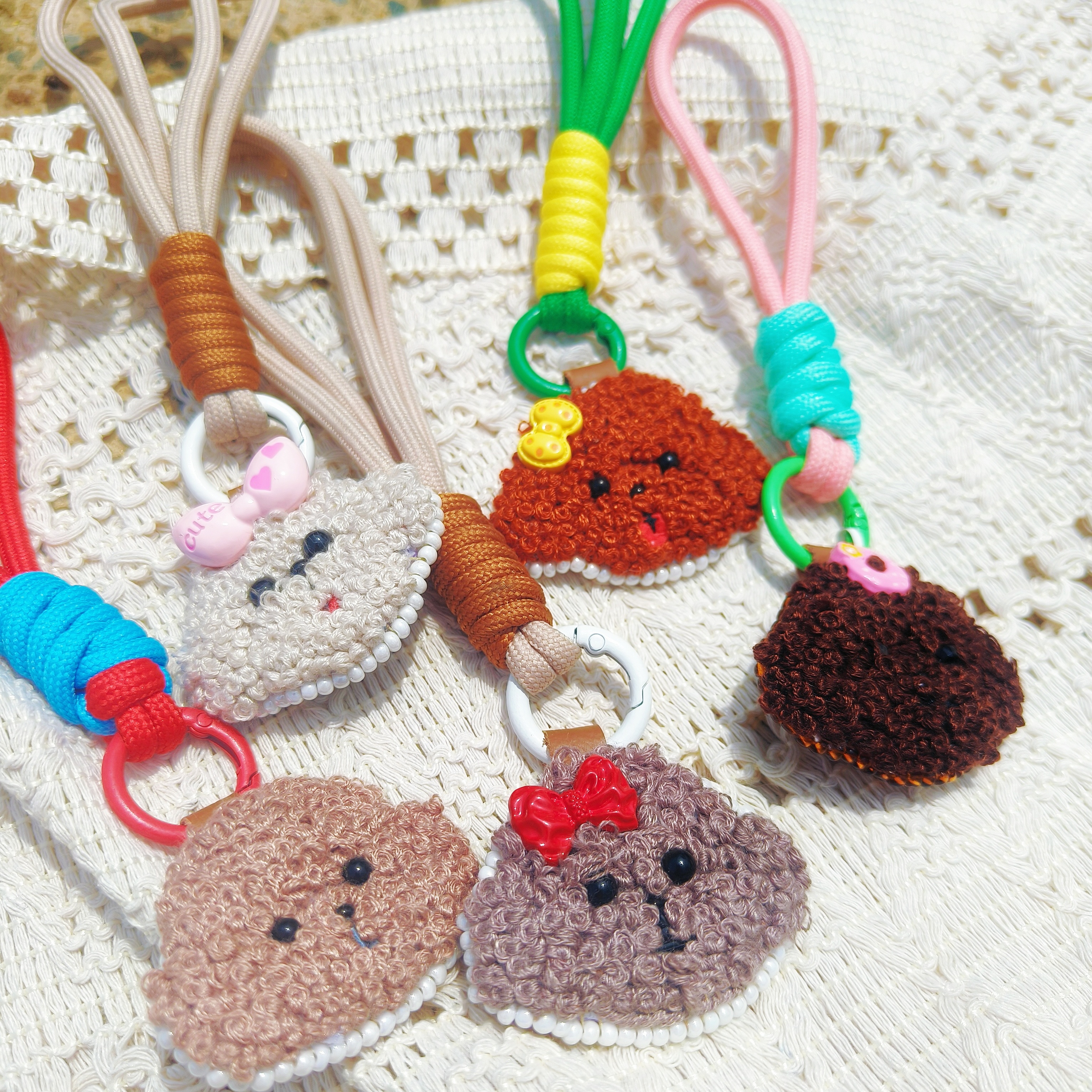 Hits手作 卷毛泰迪狗狗刺绣可爱软萌包挂 挂件 钥匙扣 礼物