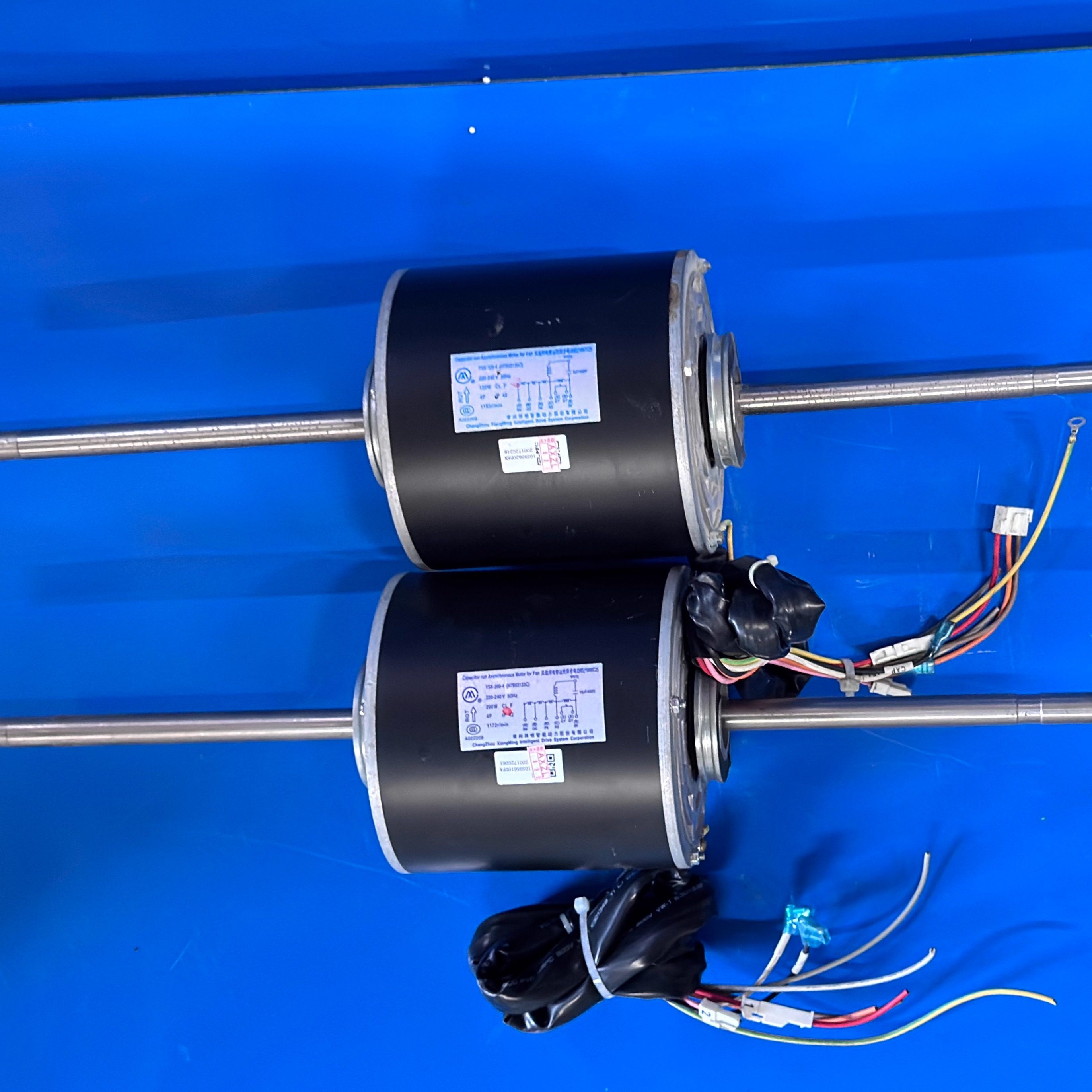 九成新原装日立电机YSK-200-4(H7B03133C)  YSK120-4(H7B03132C)