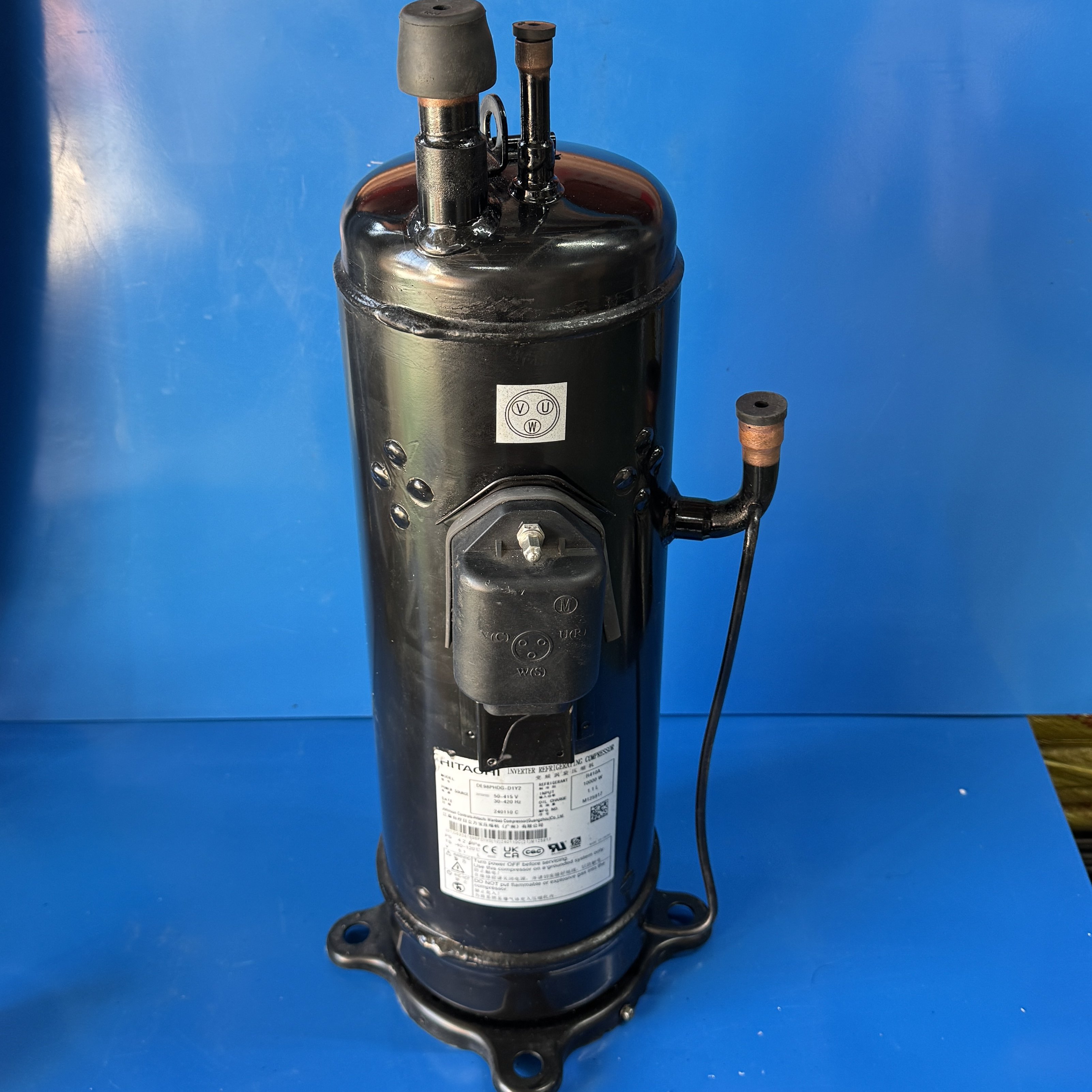 原装拆机日立变频压缩机DE98PHDG-D1Y2九成新质保3个月,机械设备,压缩机,淘宝优惠券,粉丝福利购,淘宝优惠卷