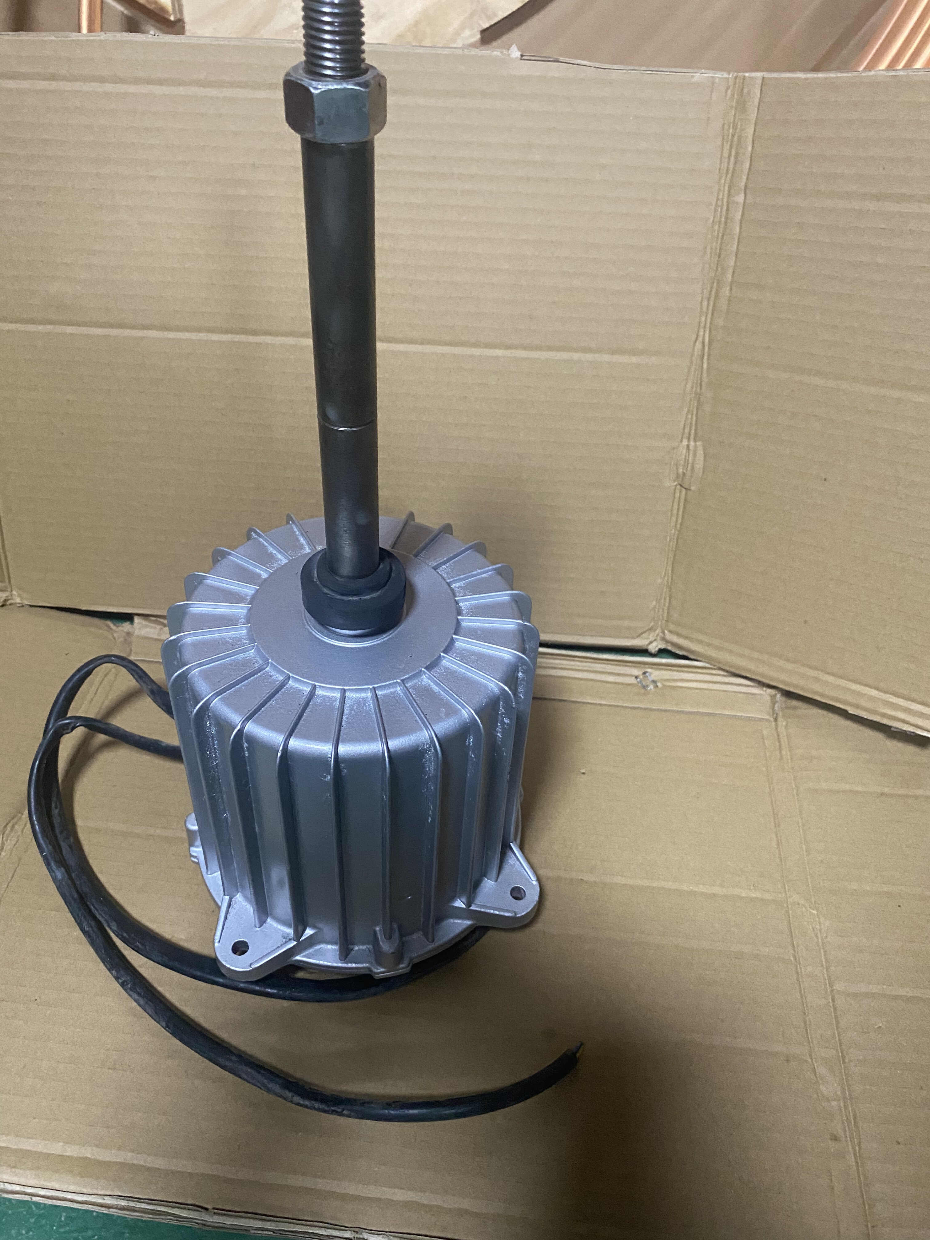 UGBTEF-13LMCY01麦克维尔中央空调直流电机DC280V810W