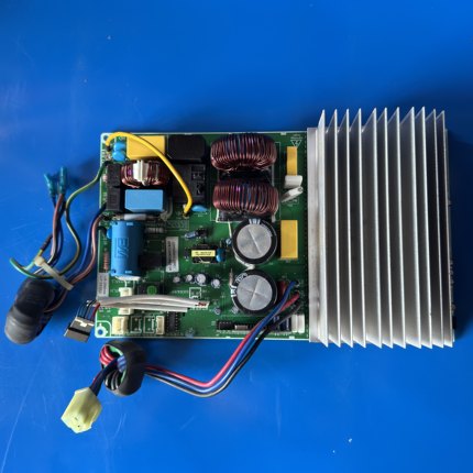 九成新杨子空调外机板KFR72WM3aBp2-1A(C070900651)(EMC)