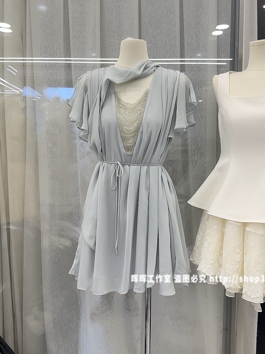 2026女装新款夏款法式优雅风气质立体花朵拼接无袖背心连衣裙女