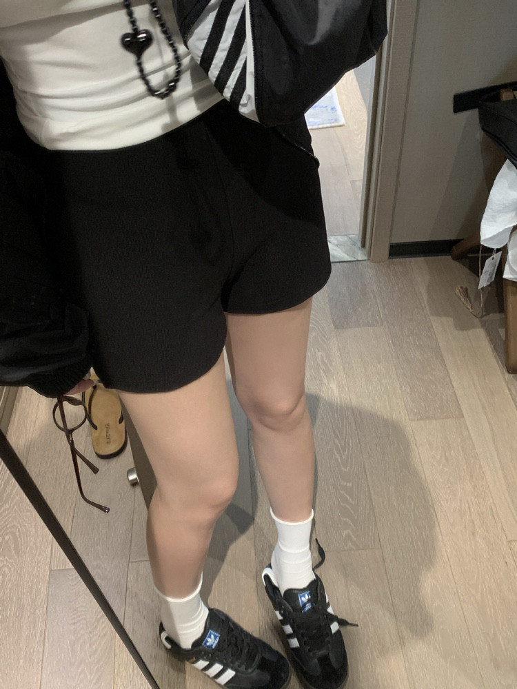 2025新款夏季时尚百搭修身显瘦高腰纯色简约百搭休闲短裤女热裤
