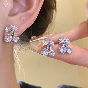 耳饰锆石耳钉樱桃吊坠气质简约百搭高级感时尚韩系超闪轻奢耳环女