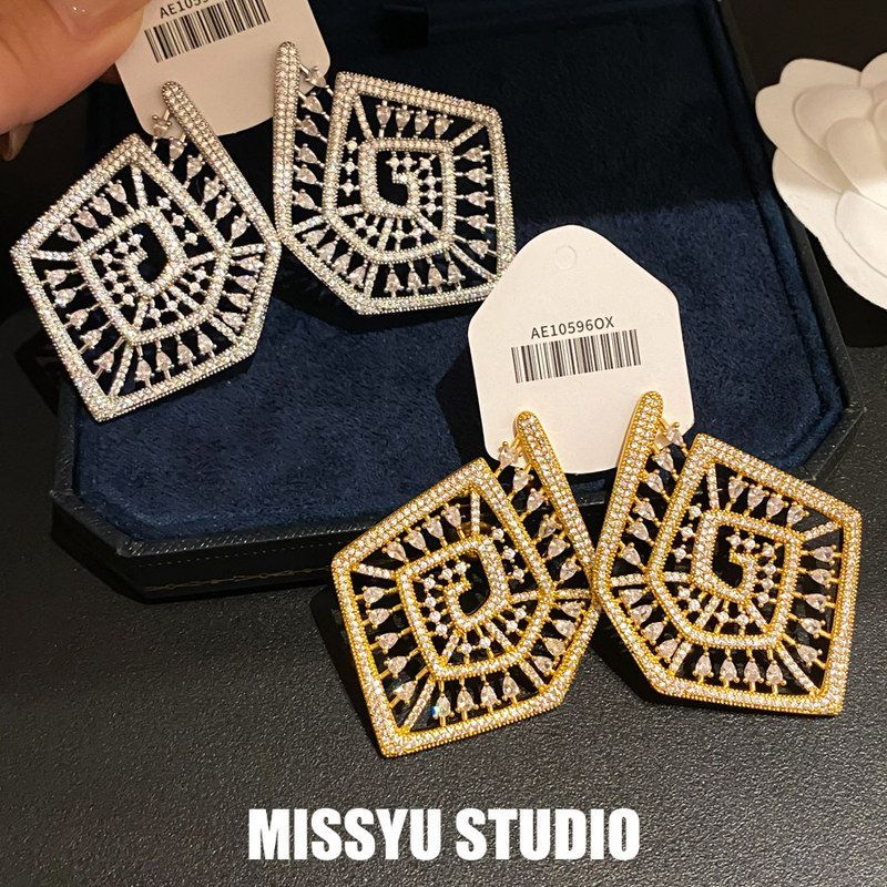 简约几何风晶芒!吊坠批发耳钉重工耳环百搭四射欧美镂空锆石耳饰