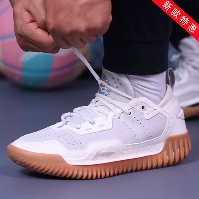 李宁男子篮球鞋低帮新款反伍3