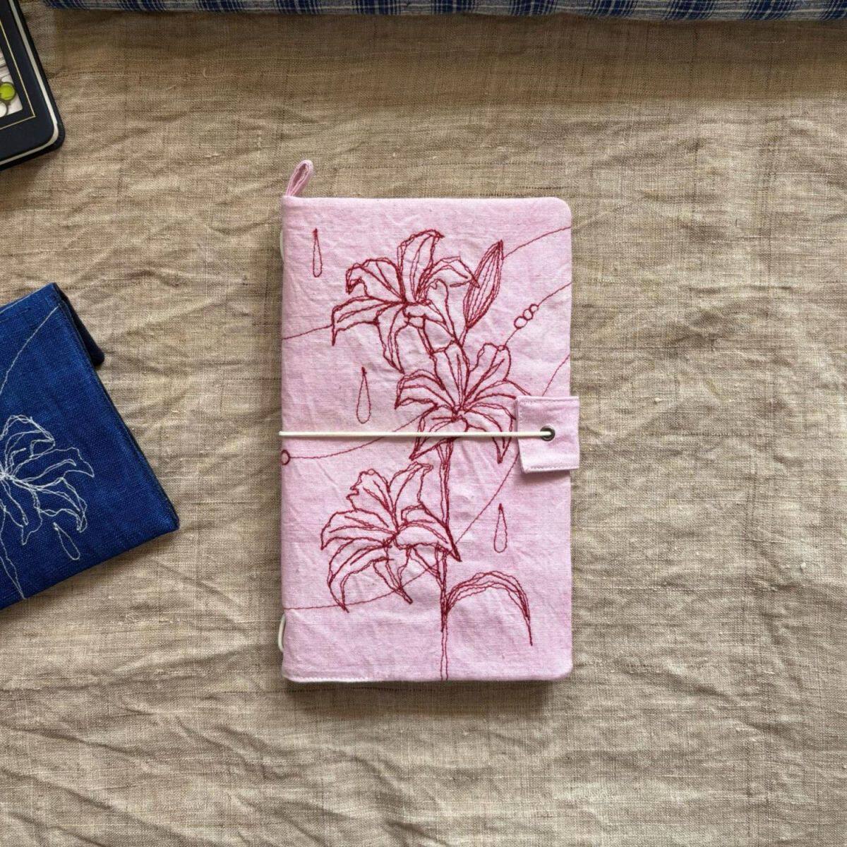 粉色雨百合日系高颜值ins风手作TN标准刺绣手帐本学生小众日程本