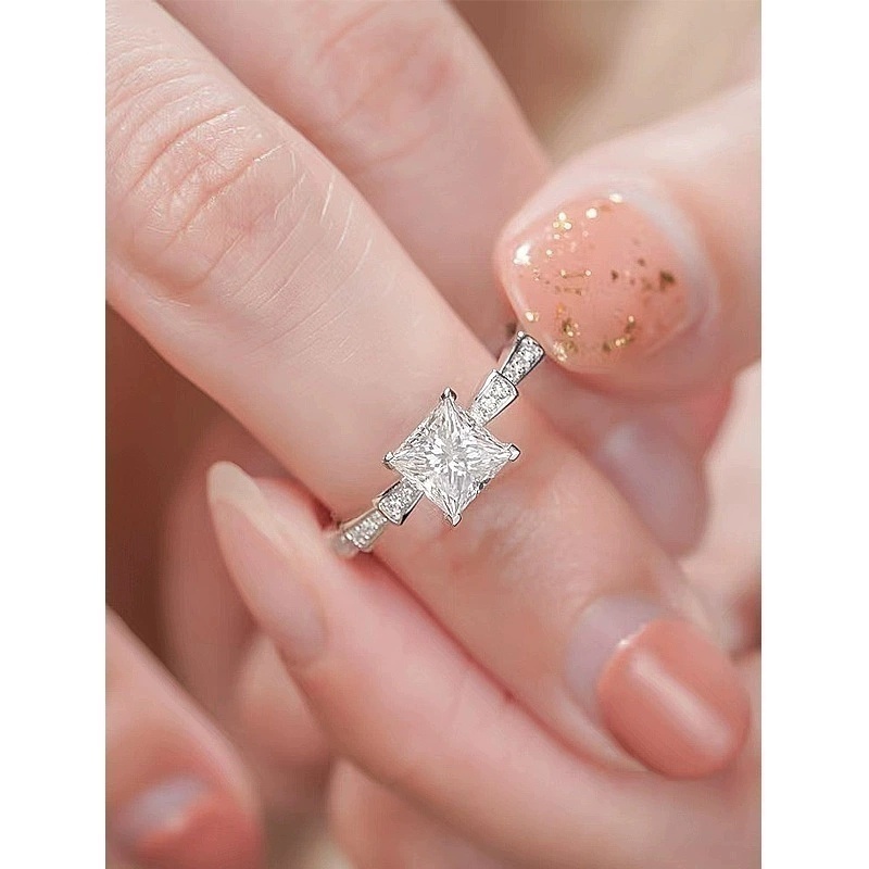 欧美2024新款925银2克拉高碳钻8*8公主方戒指女欧美ins时尚大钻