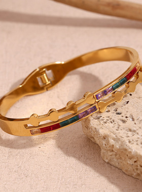 欧美小众设计爆款手饰不锈钢镀18K金双层彩色锆石桃心弹簧扣手镯