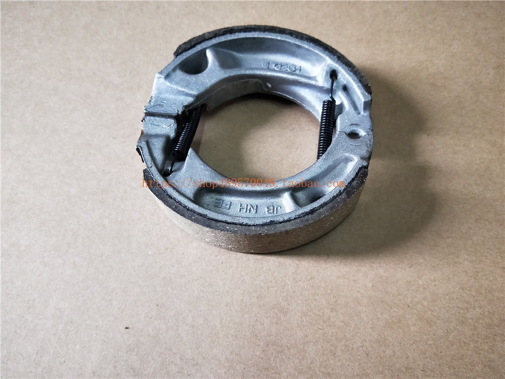 新大洲本田原装前刹车片蹄块