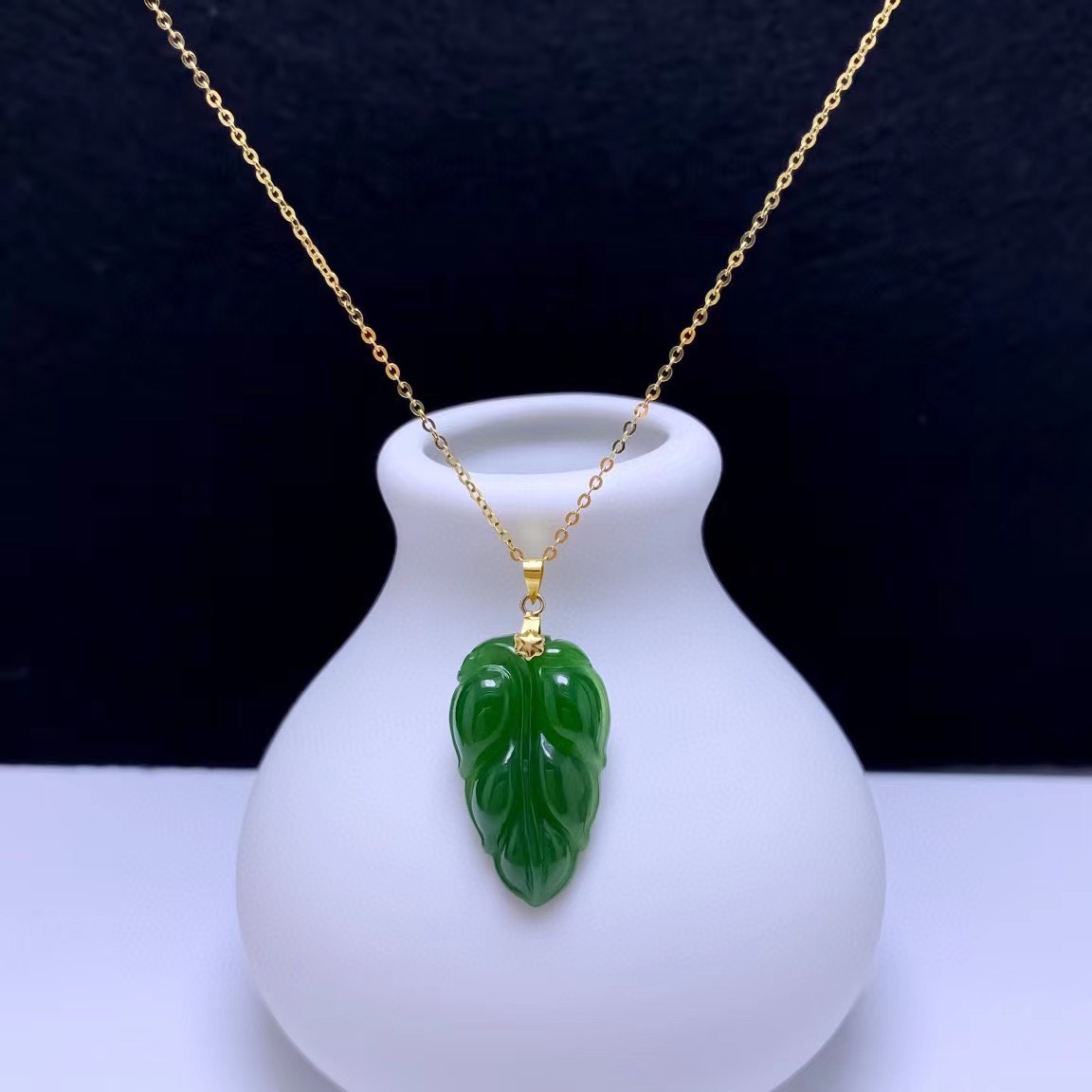 18k黄金玫瑰金镶天然和田碧玉树叶吊坠挂件叶子项链坠菠菜绿正品