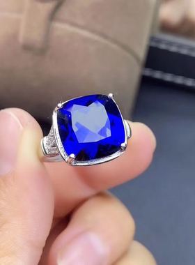 银镀金大气风活口蓝宝石戒指