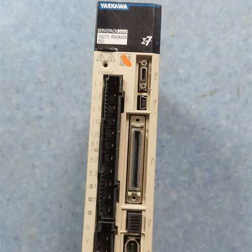 议价拍前：YASKAWA伺服驱动器 SGD7S-R90A0【产品】