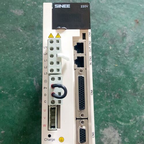 议价EA伺服驱动器EA180-4R8-2AEA180-2R8-2AEA180-7R6-2A