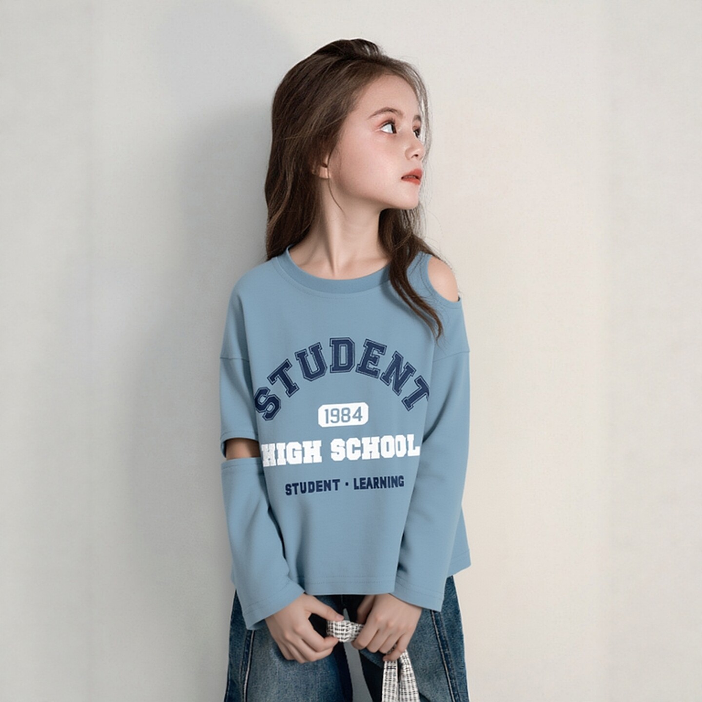 品牌外贸童装春季长袖T恤新款2026韩版露肩上衣女童体恤潮纯棉ins