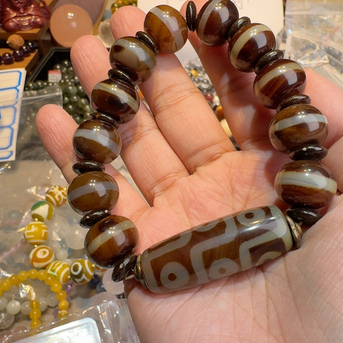 m66一线药师九眼天珠