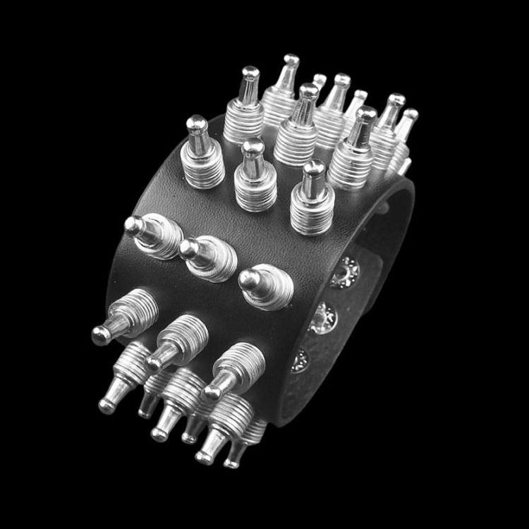 银色合金伞形奶嘴铆钉层叠垫片黑PU皮朋克手链手环手镯夸张装饰品