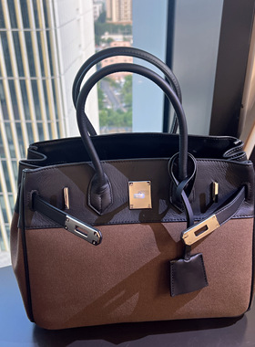 Y29CB703012时尚百搭包包小号30x21x16