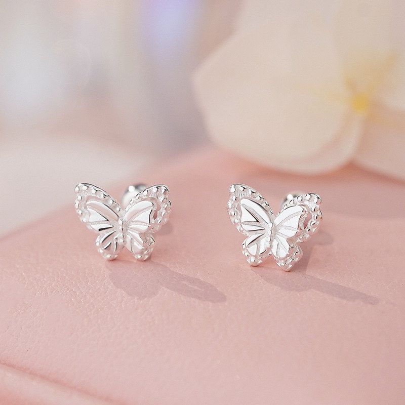 足银S999甜美蝴蝶螺丝耳钉温柔可爱新款爆款耳钉轻奢高级耳饰