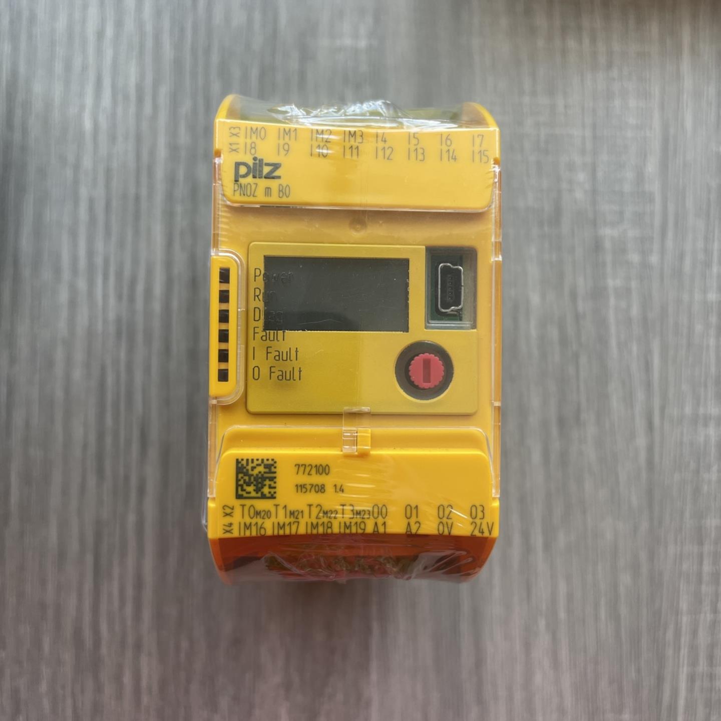 原装皮尔兹PNOZ M B0订货号772100 PNOZ M EF 8DI4DO订货号772142