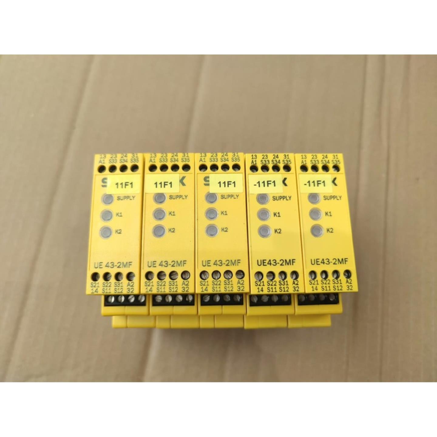 西克安全继电器 UE43-2MF2D2   6024893