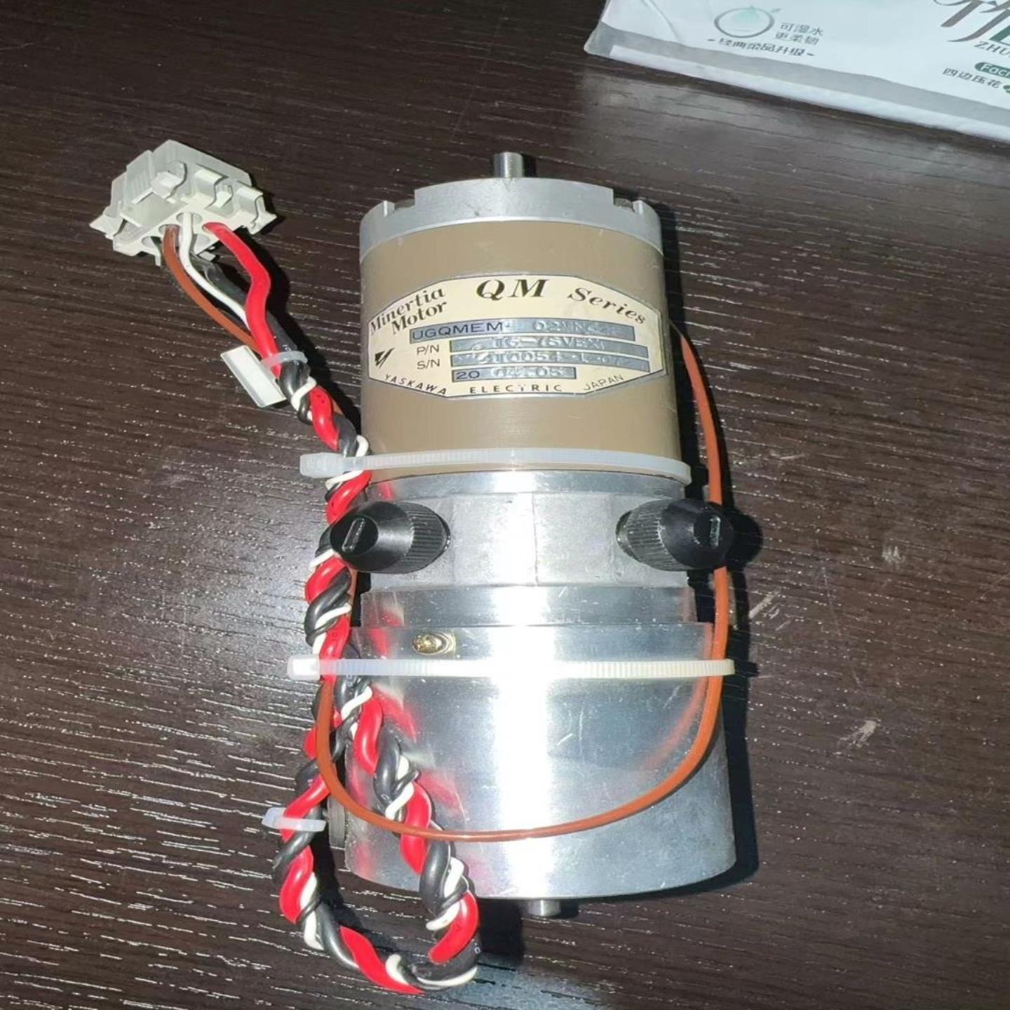 安川电机马达YASKAWA UGQMEM-02MNQ23 二