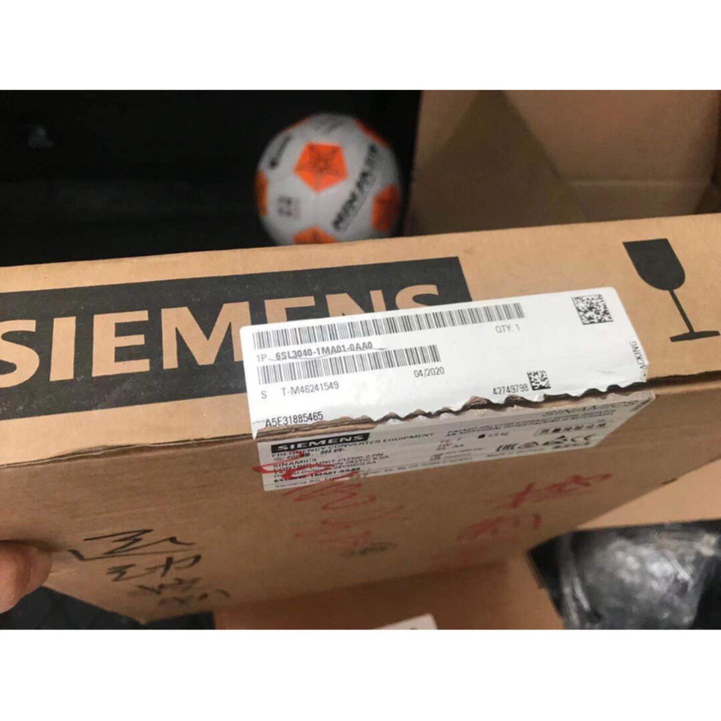 6SL3040-1MA01-0AA0 原装保内 仅拆封