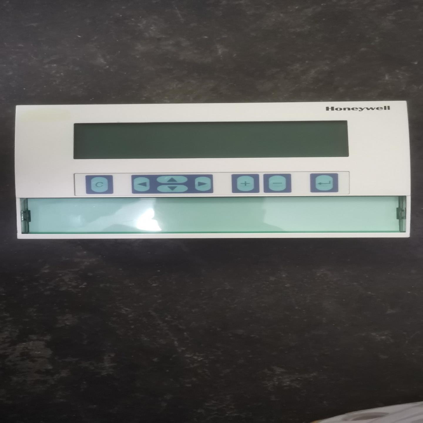 XI582B-CH 控制器成色如图全新原装拍前请询价