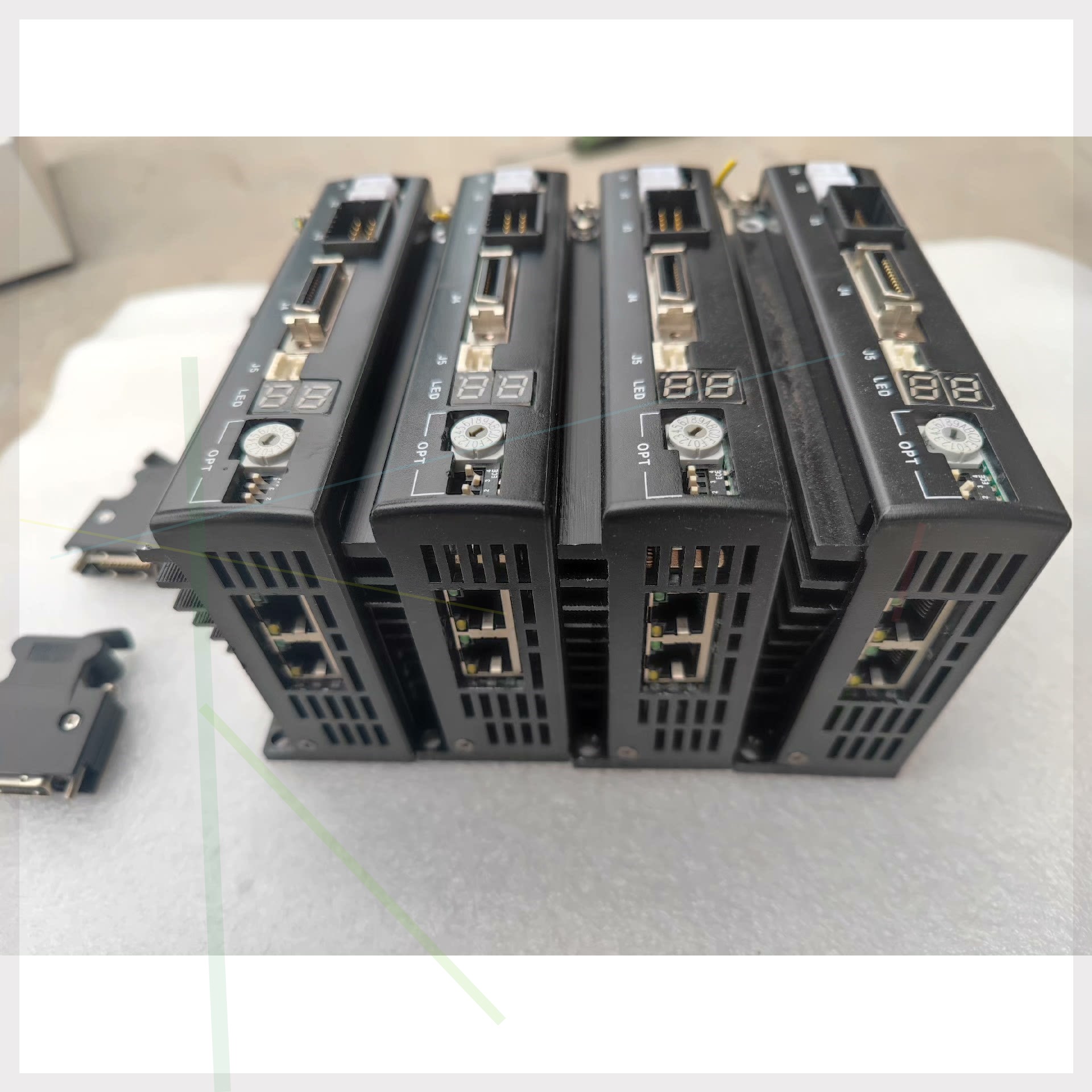 MOONS鸣志SS10-Q-R   一起4台每台169