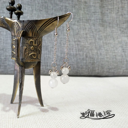 日常气质百搭耳环玉髓简约女图片