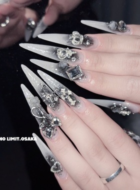 白色黑色腮红蕾系辣妹可爱穿戴甲日系美甲INS款复刻NAILS