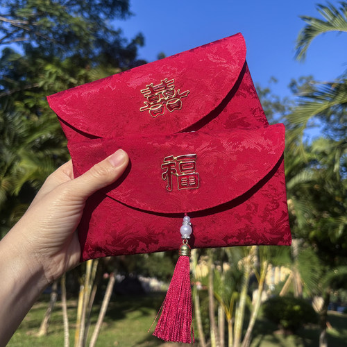 新款2026中式喜庆红包结婚高档刺绣红包袋流苏装饰万元布艺利是封