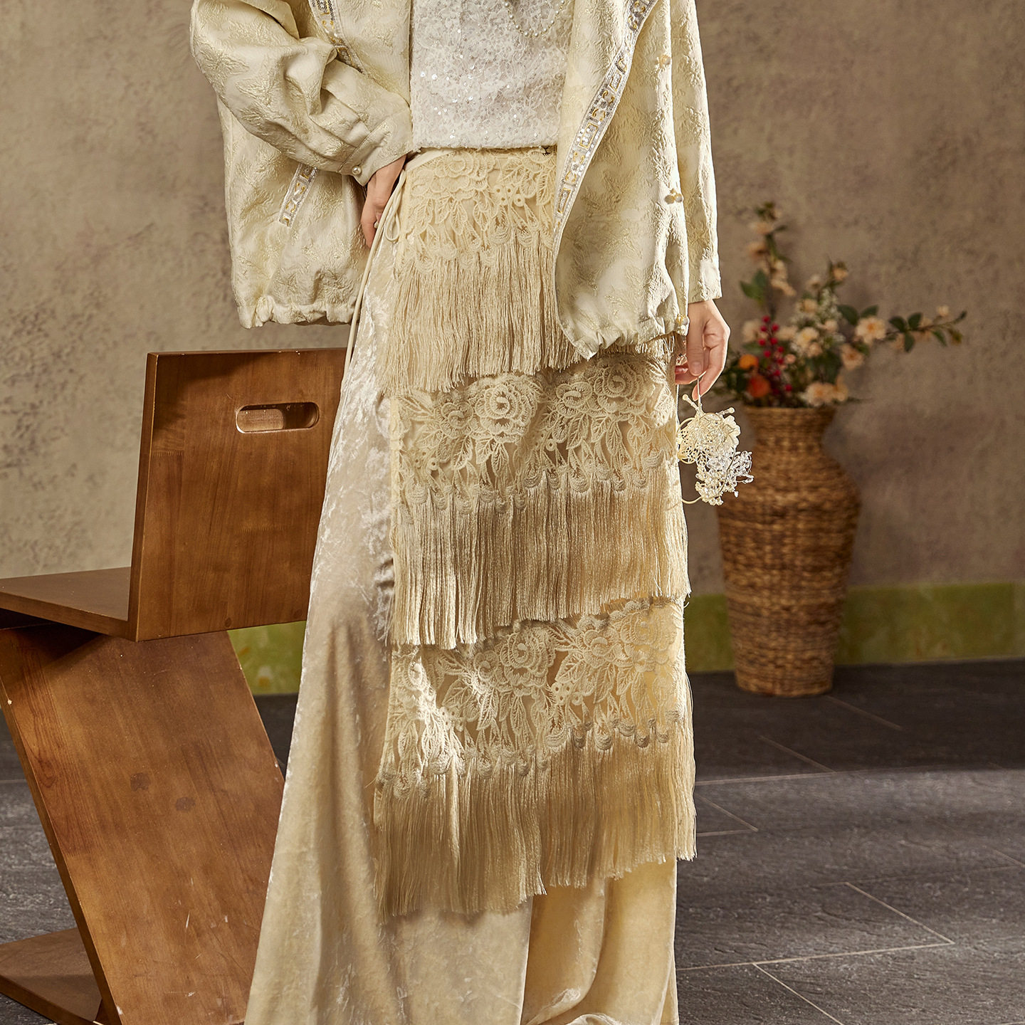 百搭蕾丝腰帘可调节屁帘刺绣流苏