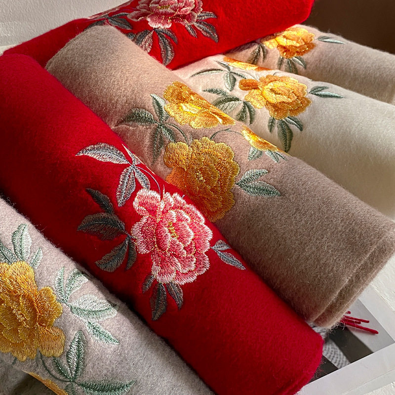 牡丹刺绣羊毛围巾女式冬季妈妈生日礼物羊绒围脖送婆婆长辈