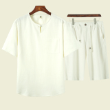 白色T恤+白色短裤