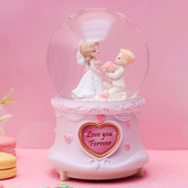 粉色浪漫爱心婚礼彩灯飘雪花旋转情侣水晶球音乐盒女友生日礼物