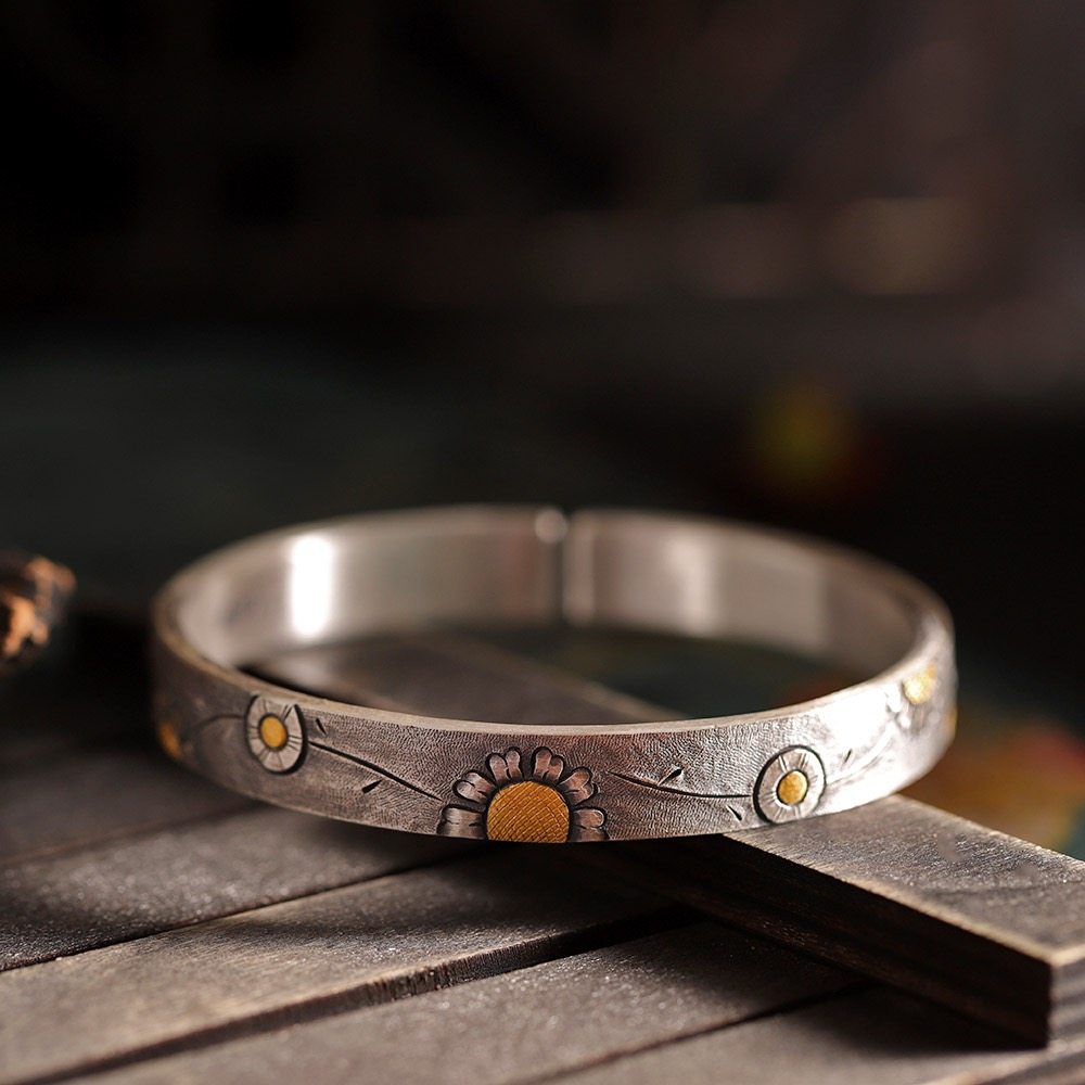 手工足银999向日葵手镯开口复古做旧民族风纯银镯子中式镶金礼物,饰品/流行首饰/时尚饰品新,银饰手镯,淘宝优惠券,粉丝福利购,淘宝优惠卷