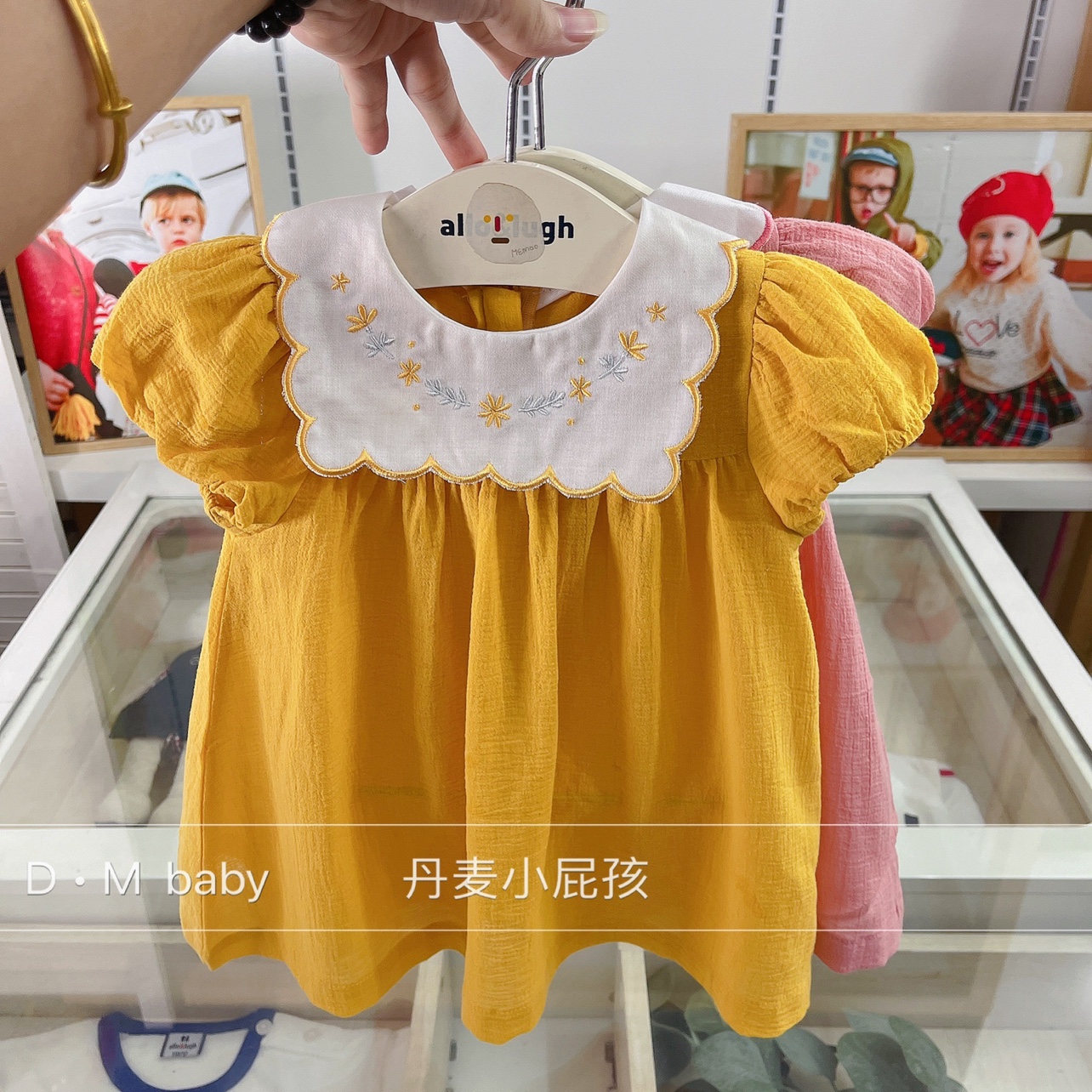 韩国原单童装 21夏女童纯棉洋气舒适娃娃领刺绣灯笼袖连衣裙H