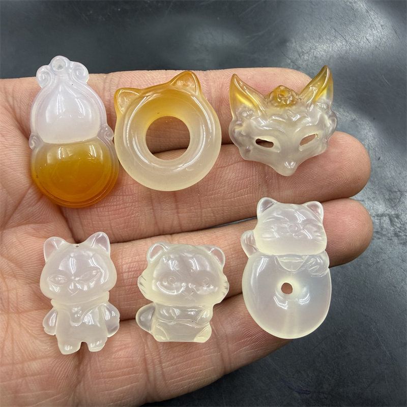 四海玉器 俏黄色玉髓玛瑙葫芦吊坠 狐狸面具 白色玛瑙卡通小挂件