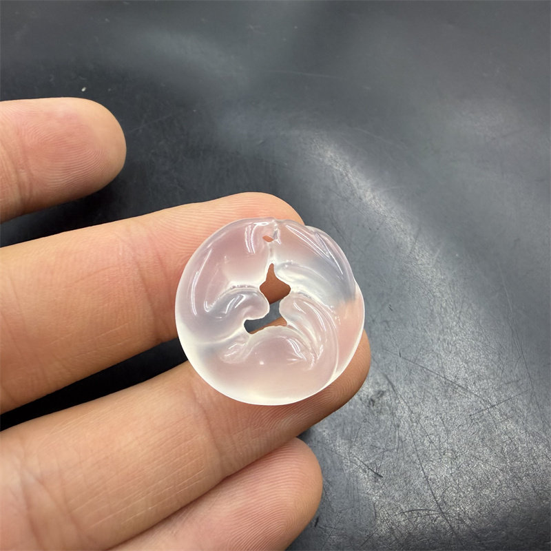 四海玉器 天然冰种白玉髓狐狸吊坠 新款白色玛瑙狐狸挂件