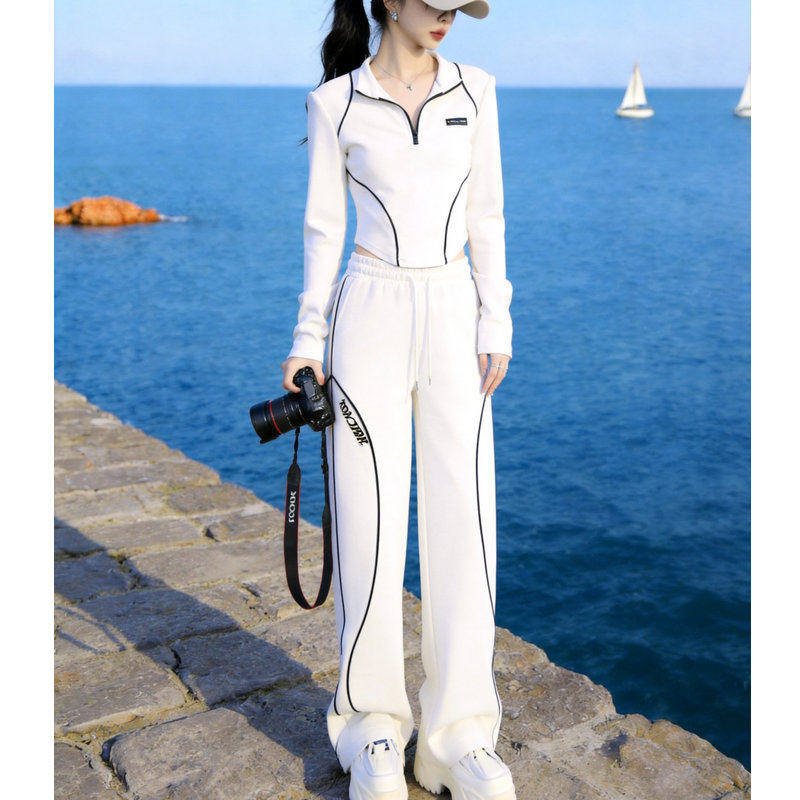 白色健身休闲运动套装女春夏季2026新款气质简约短款上衣直筒长裤
