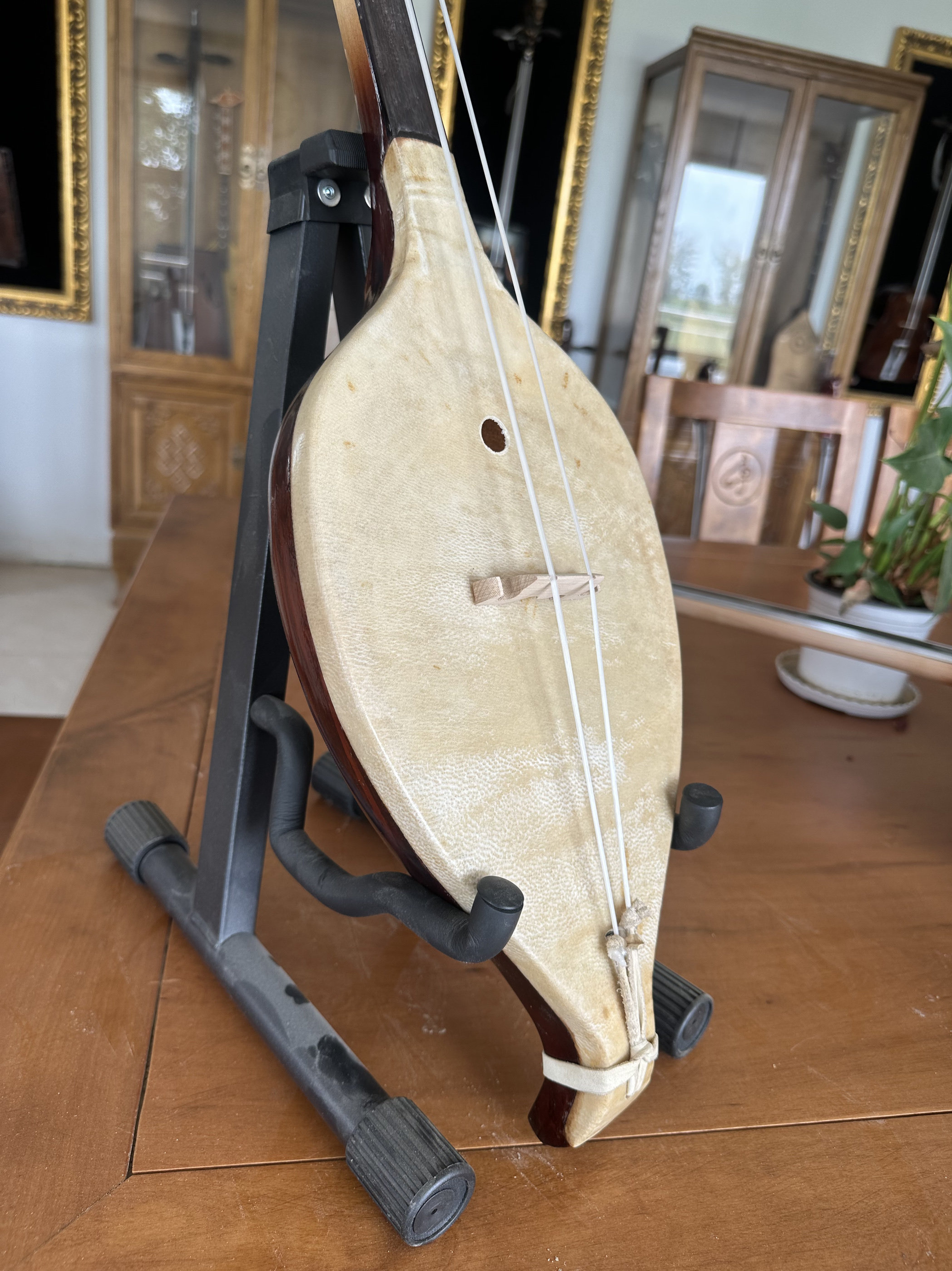 图瓦伊克力皮面音色低沉伊克勒羊皮马头琴老品牌苏和的白马