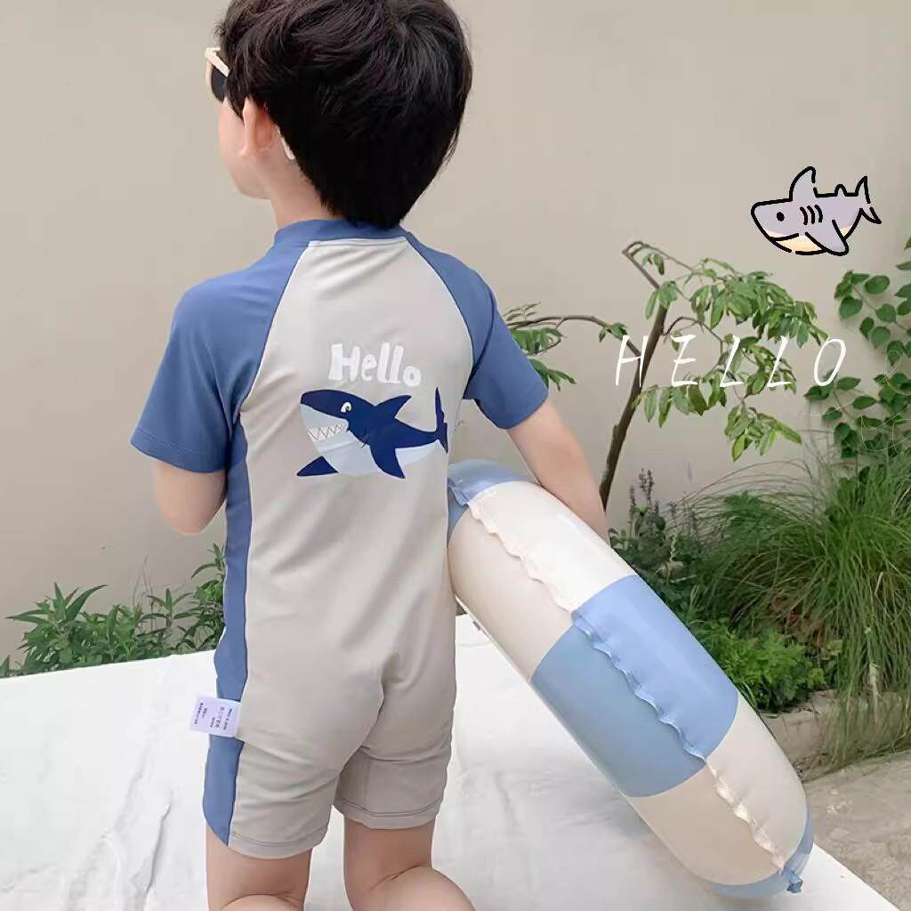 儿童连体短袖泳衣男童夏季可爱鲨鱼防晒速干中小童海边度假套装