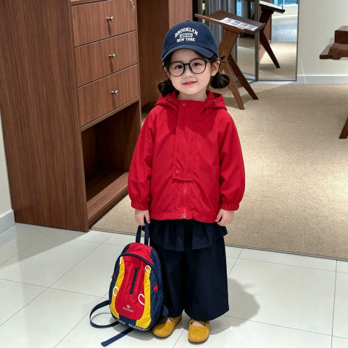 ins宝宝衣服秋冬长袖冲锋衣婴儿外套连帽防风夹克中小童户外上衣