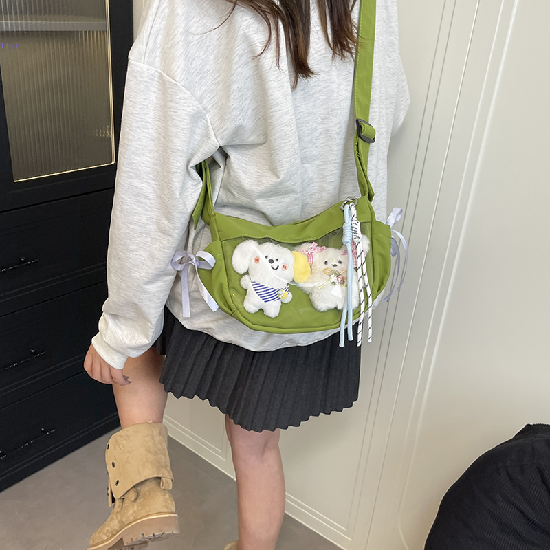 可爱蝴蝶结单肩斜跨痛包大容量通勤包简约轻便吧唧包漫展包