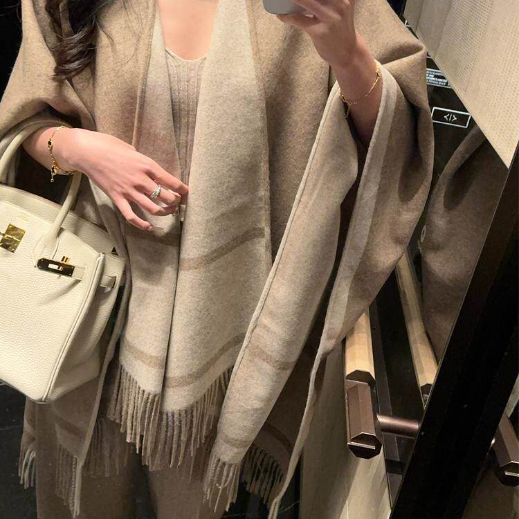 老钱风松弛感宽松斗篷披肩